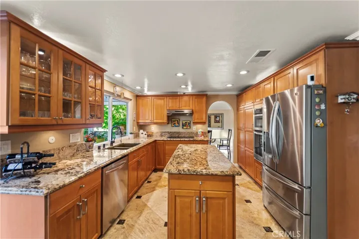24236 Via San Clemente, Mission Viejo, California 92692