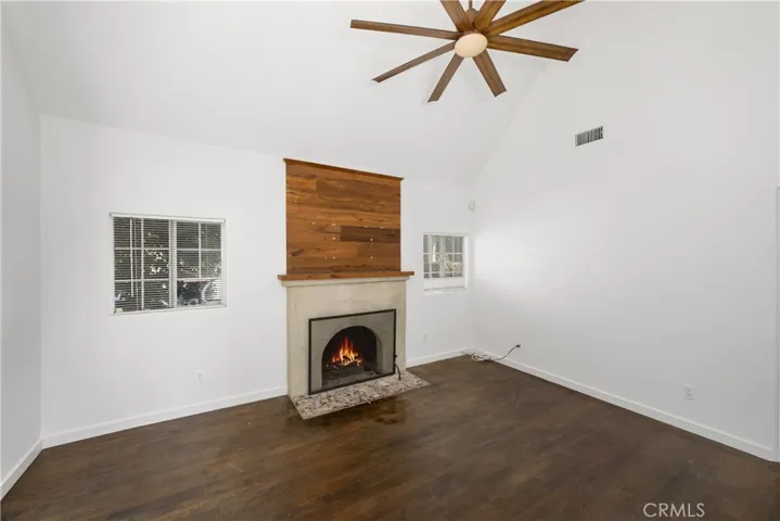 1944 Chariton Street, Los Angeles, California 90034