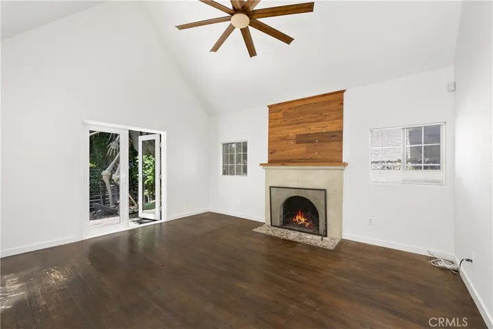 1944 Chariton Street, Los Angeles, California 90034