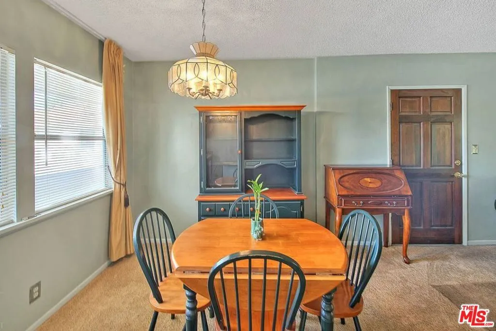 5815 Bowcroft Street 4, Los Angeles, California 90016 home-pic-12