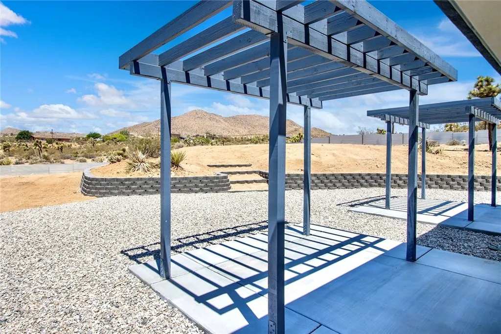 6060 Linda Lee Drive, Yucca Valley, California 92284 home-pic-25