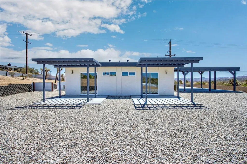 6060 Linda Lee Drive, Yucca Valley, California 92284 home-pic-13