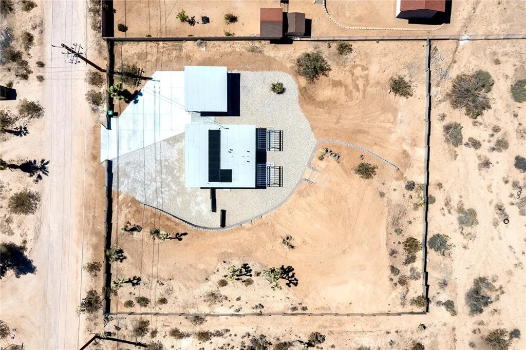 6060 Linda Lee Drive, Yucca Valley, California 92284 home-pic-26