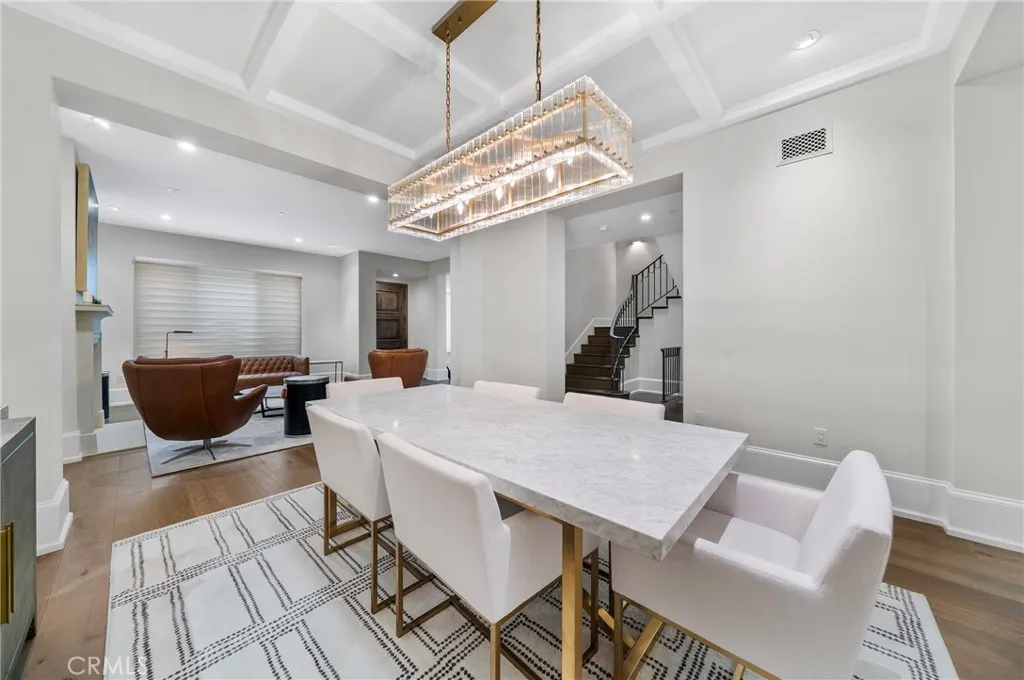 823 S Bundy Drive 110, Los Angeles, California 90049 home-pic-13