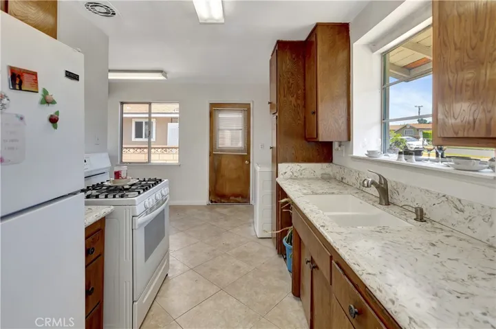 Kitchen from entryway