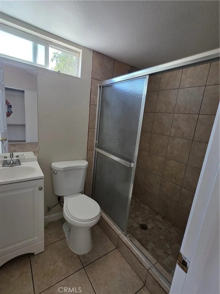 123 E Gage Avenue, Los Angeles, California 90003 home-pic-26