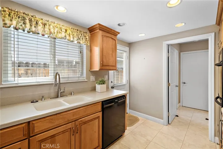 18452 Tamarind Street, Fountain Valley, California 92708