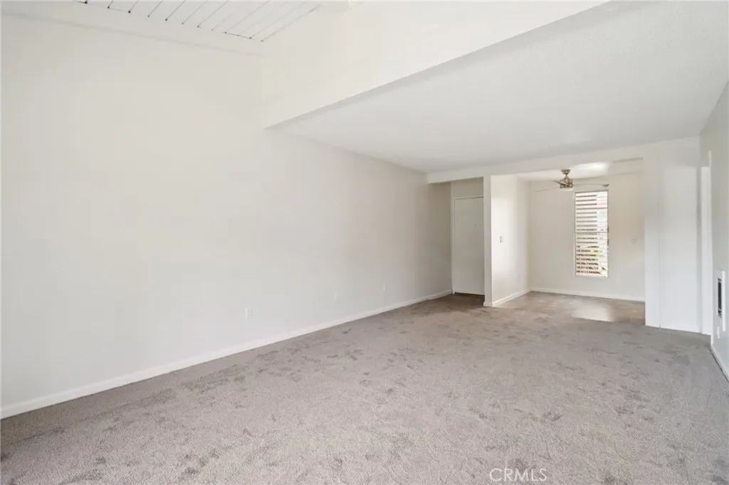 1010 W Macarthur Boulevard 24, Santa Ana, California 92707 home-pic-8