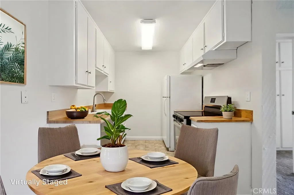 1010 W Macarthur Boulevard 24, Santa Ana, California 92707 home-pic-12