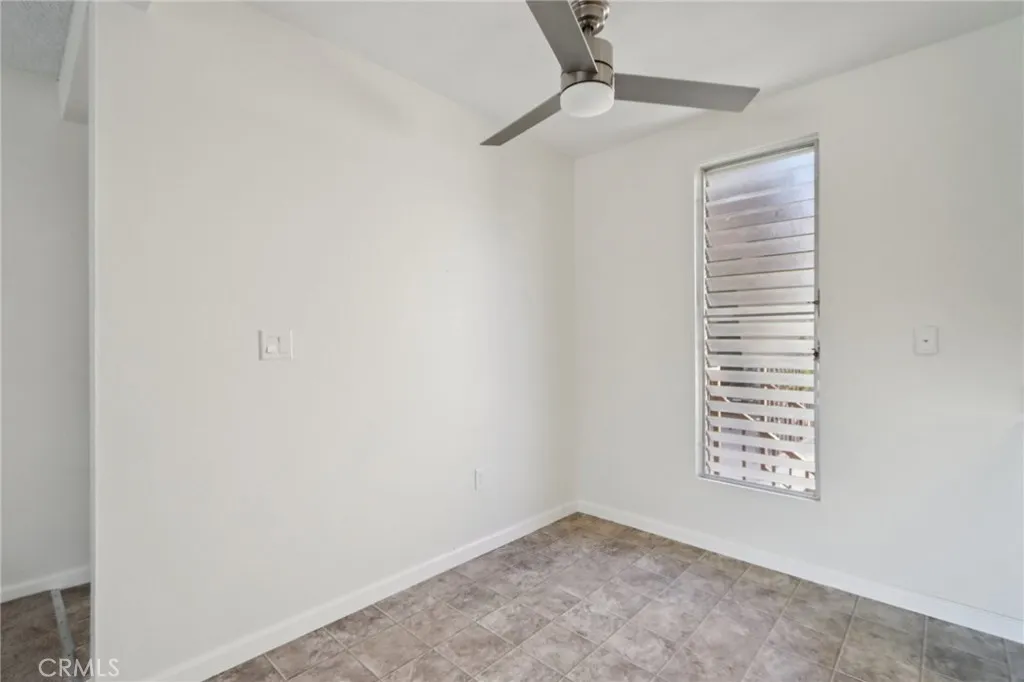 1010 W Macarthur Boulevard 24, Santa Ana, California 92707 home-pic-10