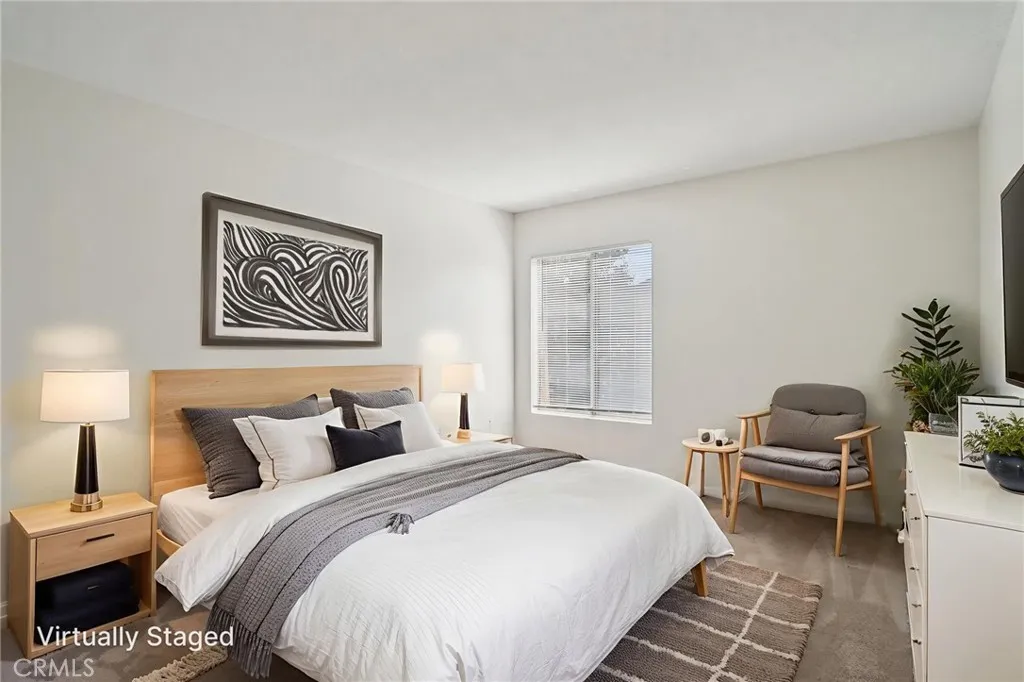 1010 W Macarthur Boulevard 24, Santa Ana, California 92707 home-pic-17