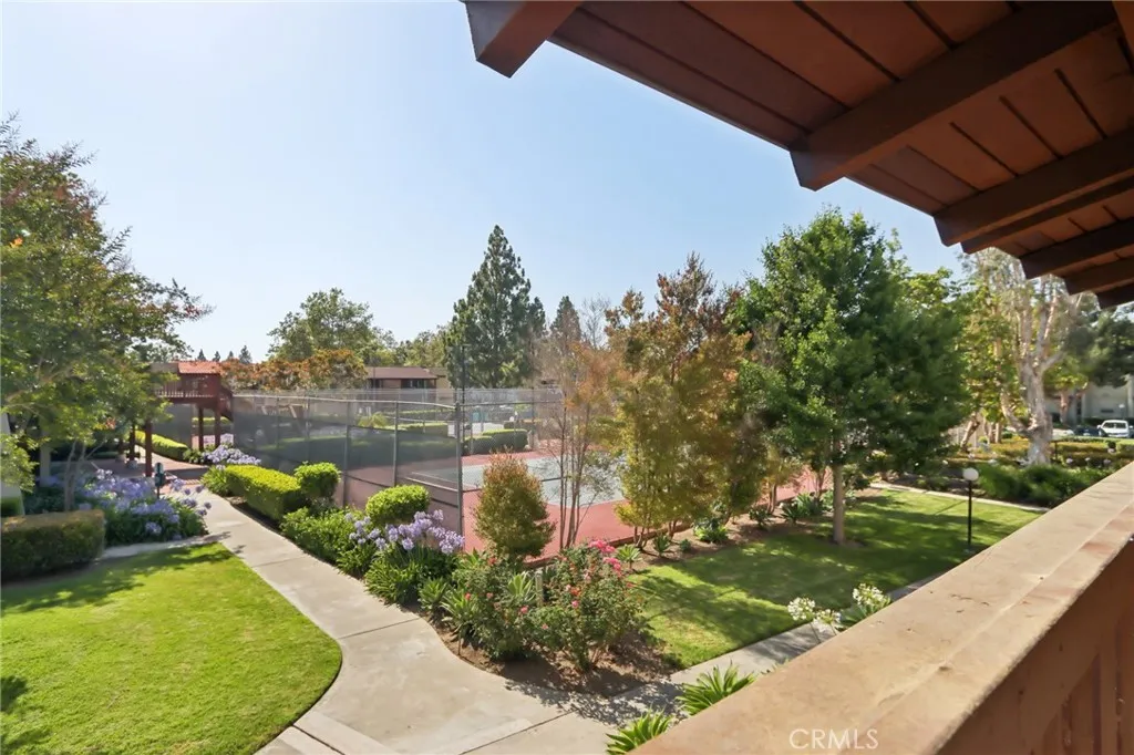 1010 W Macarthur Boulevard 24, Santa Ana, California 92707 home-pic-4