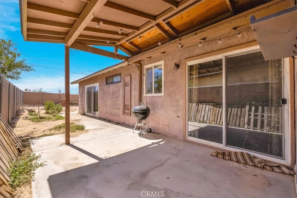 5616 Cahuilla Avenue, 29 Palms, California 92277 home-pic-20