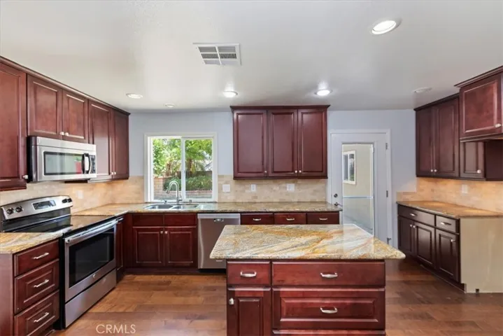 6401 Percival Drive, Riverside, California 92506
