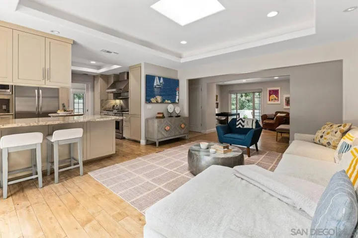 2676 Caminito Prado, La Jolla, California 92037