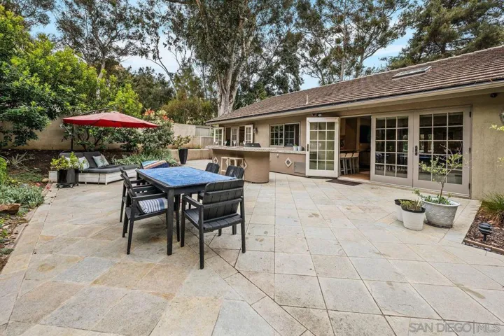 2676 Caminito Prado, La Jolla, California 92037