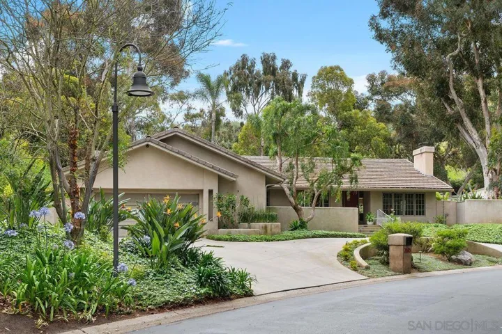 2676 Caminito Prado, La Jolla, California 92037