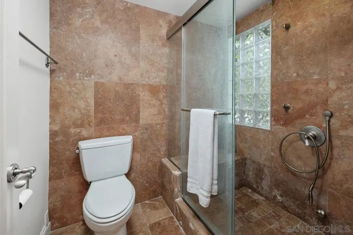 2676 Caminito Prado, La Jolla, California 92037