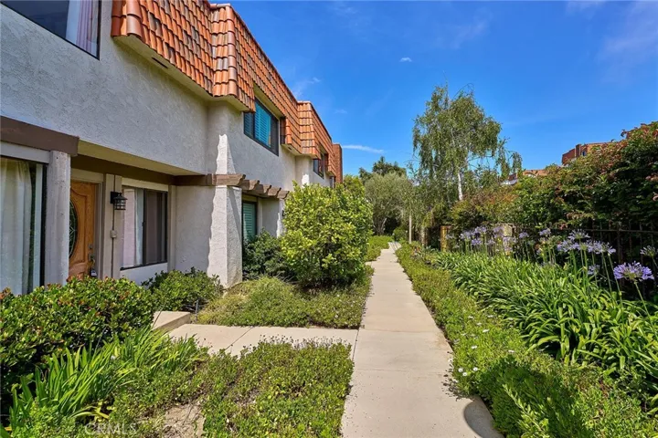 28026 Ridgecove Court N, Rancho Palos Verdes, California 90275