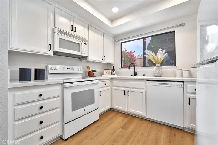 28026 Ridgecove Court N, Rancho Palos Verdes, California 90275