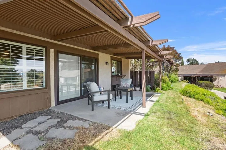 2072 Golden Circle Drive, Escondido, California 92026