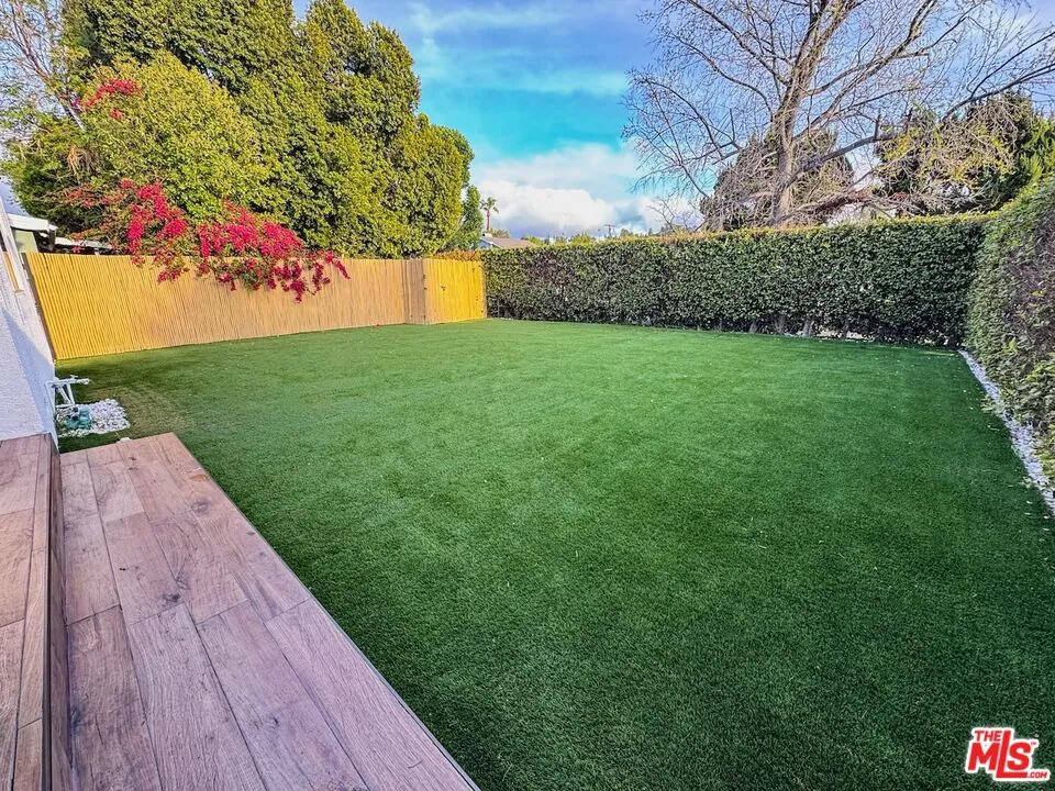 22539 Dolorosa Street, Woodland Hills, California 91367 home-pic-39