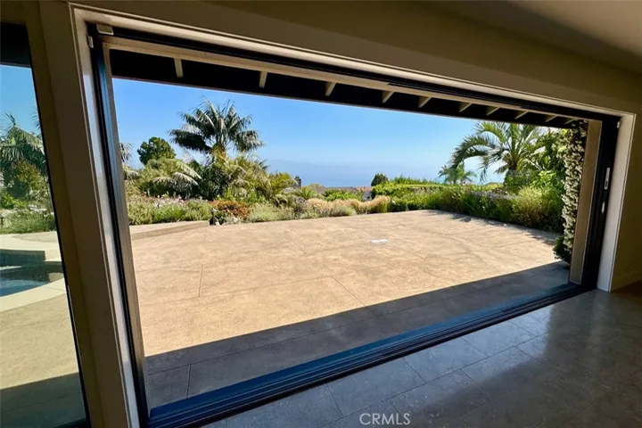 2745 Temple Hills Drive, Laguna Beach, California 92651