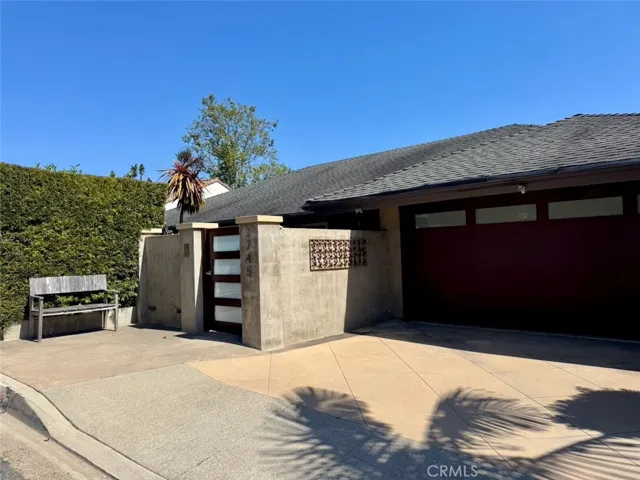 2745 Temple Hills Drive, Laguna Beach, California 92651