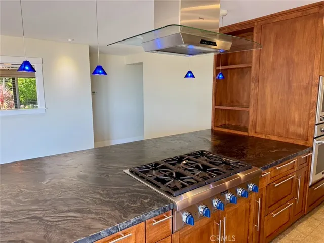 2745 Temple Hills Drive, Laguna Beach, California 92651