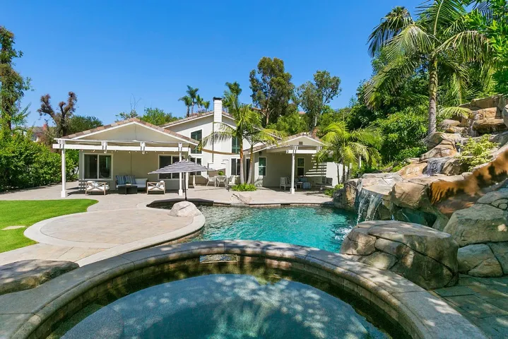 245 S Via Montanera, Anaheim Hills, California 92807