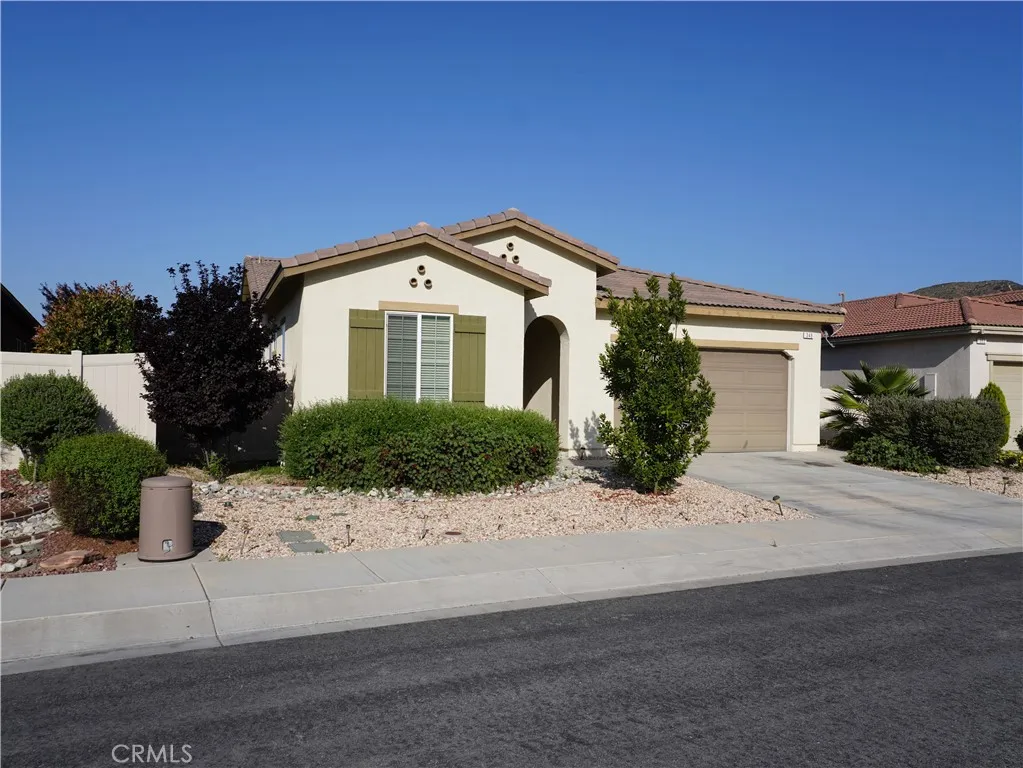 348 Scarlett Runner, Beaumont, California 92223 home-pic-11