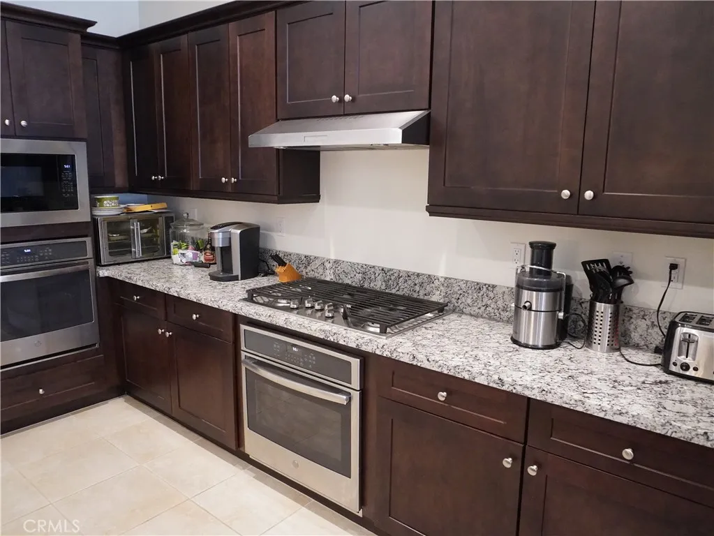 348 Scarlett Runner, Beaumont, California 92223 home-pic-19