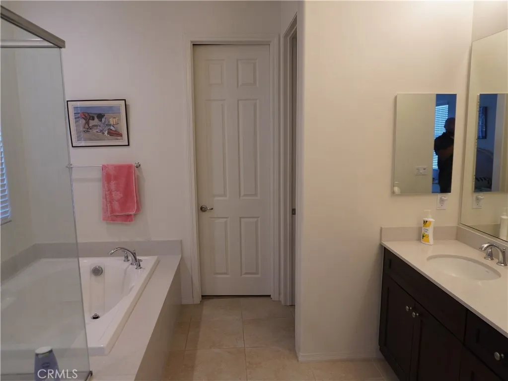 348 Scarlett Runner, Beaumont, California 92223 home-pic-27