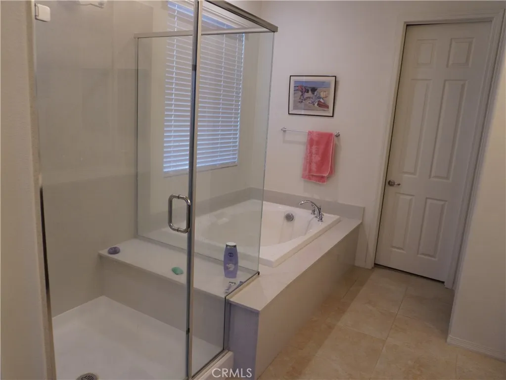 348 Scarlett Runner, Beaumont, California 92223 home-pic-23