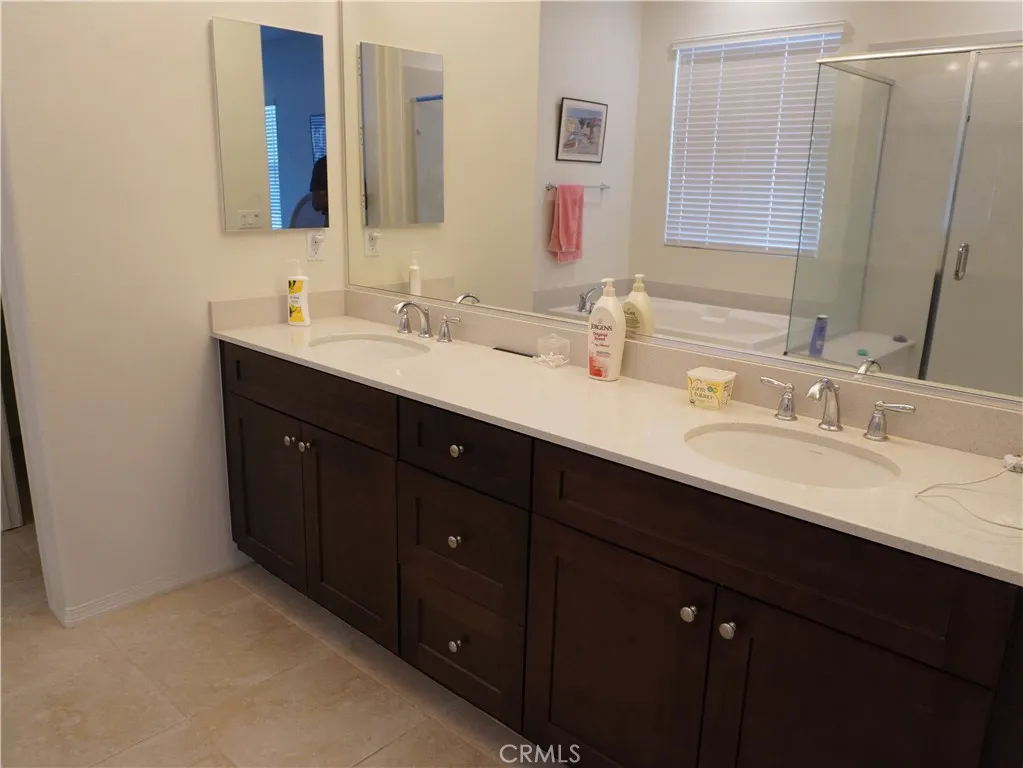 348 Scarlett Runner, Beaumont, California 92223 home-pic-26