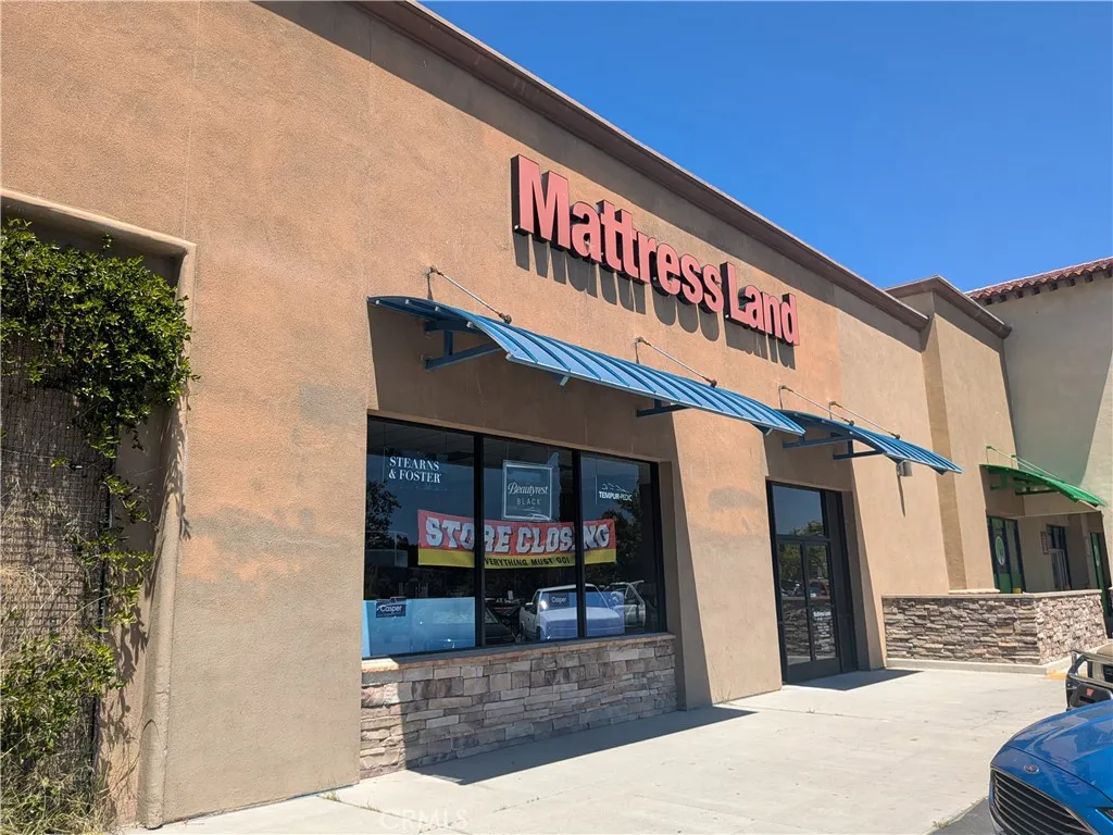 Rental Space Frontage
