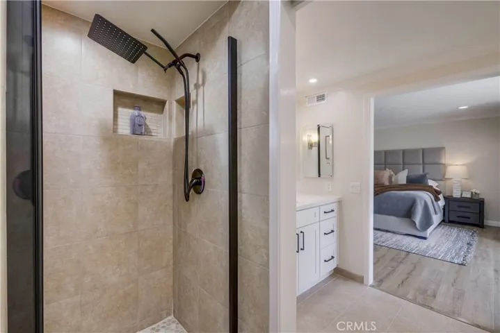 25011 Calle Madera, Lake Forest, California 92630