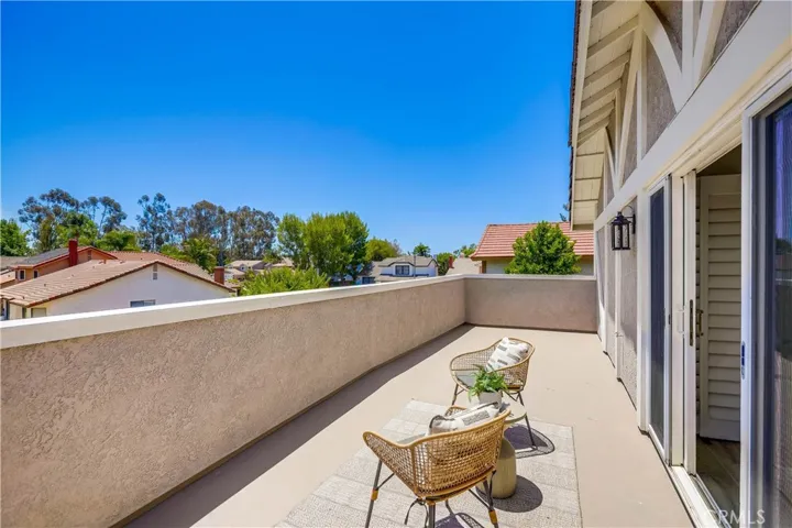 25011 Calle Madera, Lake Forest, California 92630