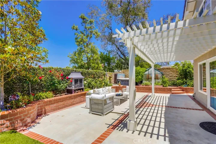 25011 Calle Madera, Lake Forest, California 92630