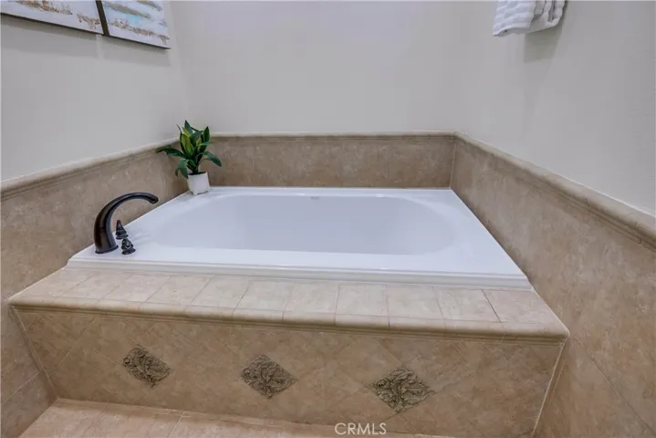 25011 Calle Madera, Lake Forest, California 92630