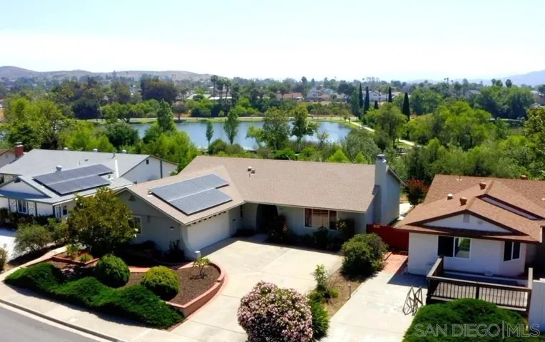 9633 Pebble Beach Dr, Santee, California 92071