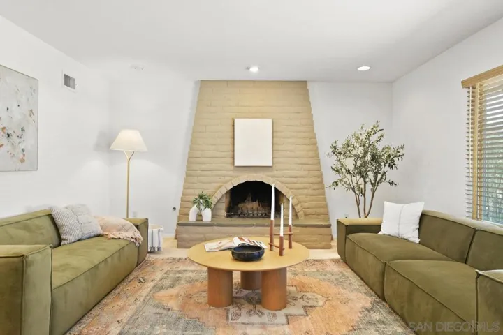 9633 Pebble Beach Dr, Santee, California 92071