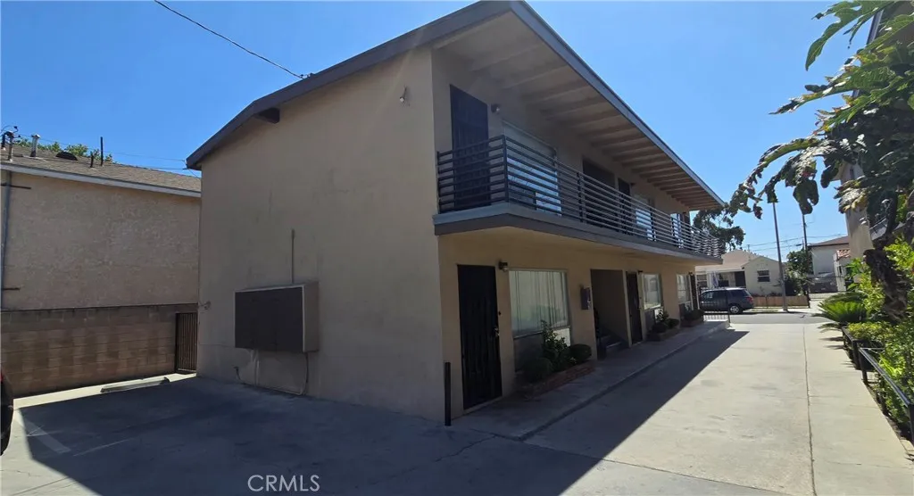 5320 Lime Avenue, Long Beach, California 90805 home-pic-2