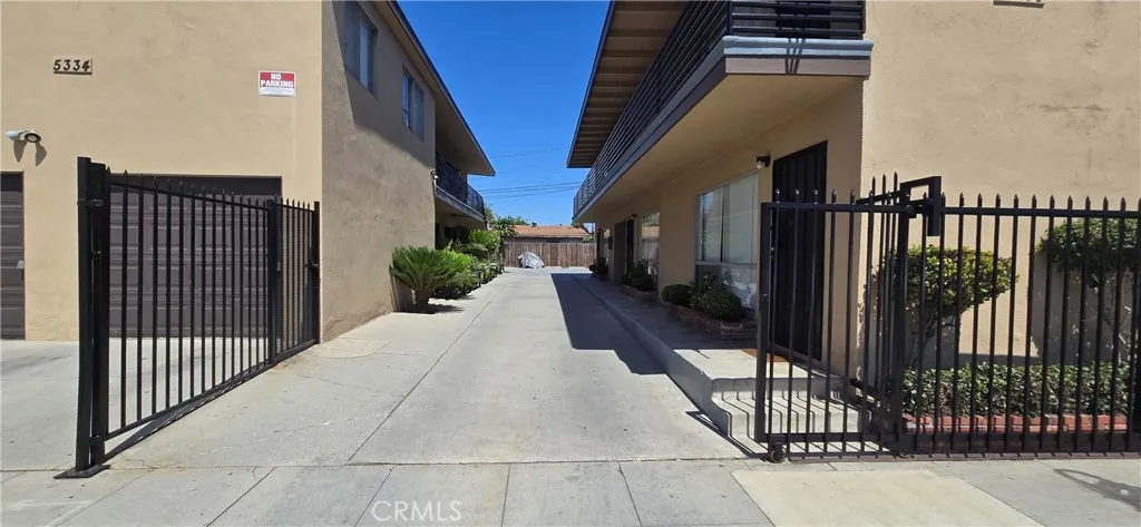 5320 Lime Avenue, Long Beach, California 90805 home-pic-3