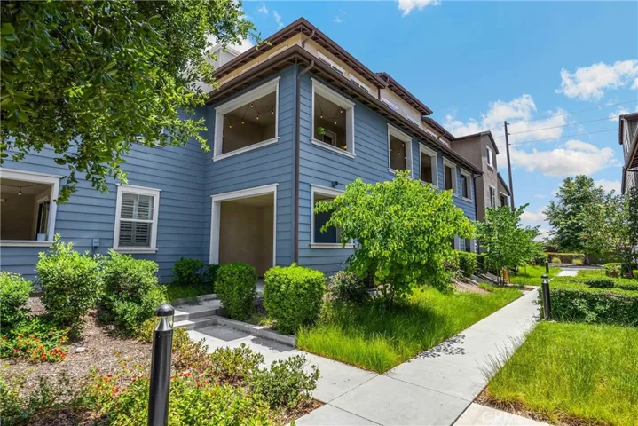 1152 Newberry Lane, Claremont, California 91711