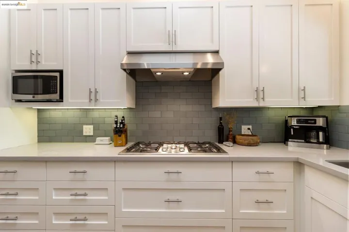 2041 Hidden Valley Dr, Santa Rosa, California 95404