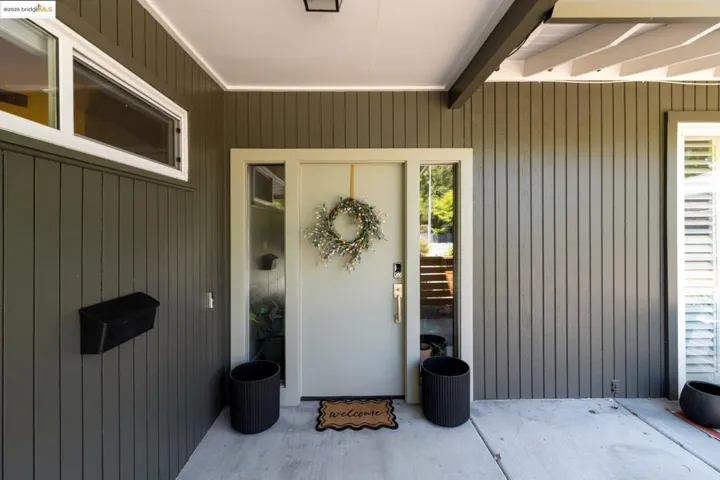 2041 Hidden Valley Dr, Santa Rosa, California 95404