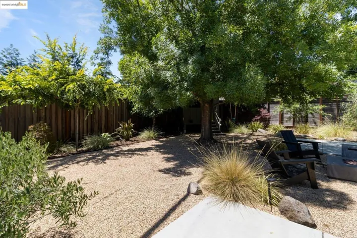 2041 Hidden Valley Dr, Santa Rosa, California 95404