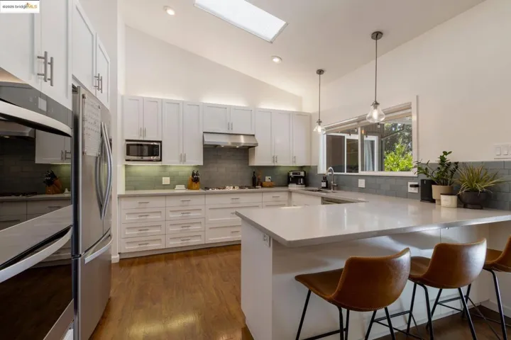 2041 Hidden Valley Dr, Santa Rosa, California 95404