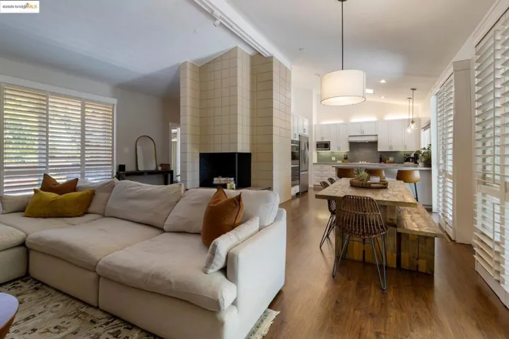 2041 Hidden Valley Dr, Santa Rosa, California 95404